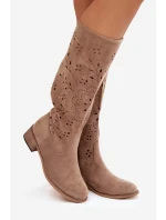 Ažurové dámské kozačky na klínu béžové Helinna Ažurové dámské kozačky na klínu béžové Helinna