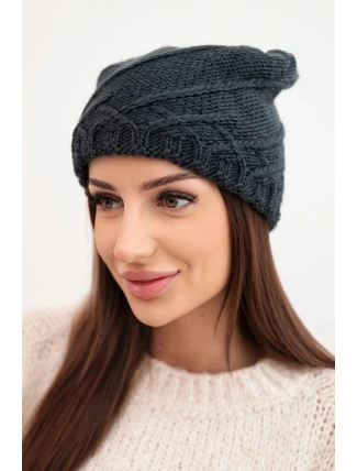 Dámská zimní čepice s ozdobným pletením a klasickým střihem K372 grafitová