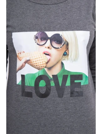 Šaty s potiskem Love v grafitové barvě Šaty s potiskem Love v grafitové barvě