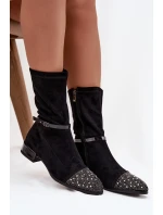 Dámské boty na nízkém podpatku se zdobením a páskem D&A – černé