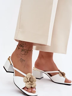 Klapky na podpatku model 228379 Step in style