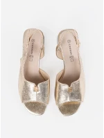 Pěkné zlaté dámské  sandály na širokém podpatku