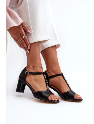 Dámské sandály na podpatku s ozdobným páskem eko kůže černé Triavera Dámské sandály na podpatku s ozdobným páskem eko kůže černé Triavera