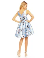 Dámské šaty bez rukávů s potiskem květin středně dlouhé modré - Modrá / L - Showny Dámské šaty bez rukávů s potiskem květin středně dlouhé modré - Modrá / L - Showny