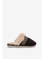 Dámské pantofle s kožíškem a výšivkou – černé Devianne Dámské pantofle s kožíškem a výšivkou – černé Devianne