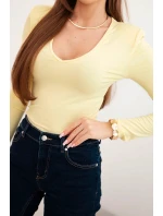 Dámská blůza s výstřihem do V a dlouhým rukávem žlutá
