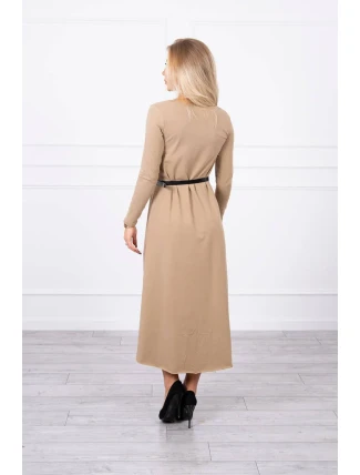 Šaty s ozdobným páskem a nápisem camel Šaty s ozdobným páskem a nápisem camel