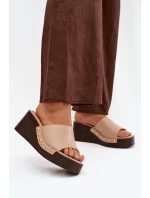 Dámské nazouváky na platformě se zlatými cvoky Béžové Arionne