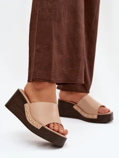 Dámské nazouváky na platformě se zlatými cvoky Béžové Arionne