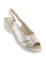 Dámské sandály na platformě zlaté eVento 7028