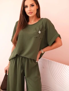 Dámský komplet z viskózy s ozdobným květem a širokými kalhotami - khaki