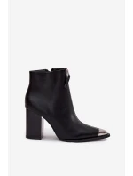 Dámské kotníčkové boty na klínku s ozdobným zipem Černé Wiviane Dámské kotníčkové boty na klínku s ozdobným zipem Černé Wiviane