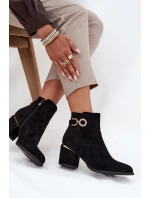 Zateplené dámské kotníkové boty se zlatými detaily na podpatku černé Dorisse Zateplené dámské kotníkové boty se zlatými detaily na podpatku černé Dorisse