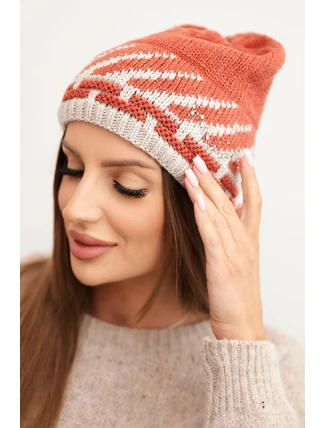 Dámská zimní čepice z vlny s geometrickým vzorem a kamínky K469 ruda