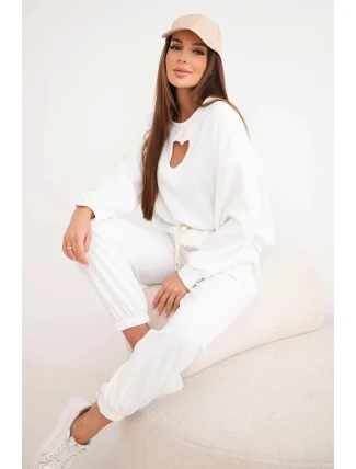 Dámská souprava máslíčko s výřezem ve tvaru srdce ecru