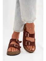 Dámské pantofle na korkové platformě se zlatými sponami Tovessa