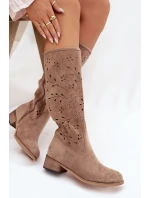 Ažurové dámské kozačky na klínu béžové Helinna Ažurové dámské kozačky na klínu béžové Helinna