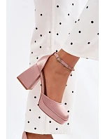 Sandály na podpatku s saténovým povrchem Šampaňské Calistae