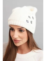 Dámská zimní čepice vlněná s ozdobnými aplikacemi K468 ecru