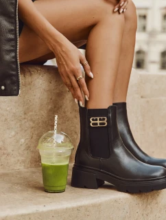 Dámské kotníkové boty se zlatým detailem zateplené černé Serene