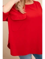 Dámská blůza Plus Size s bavlnou, kapsou a ohrnutým rukávem červená Dámská blůza Plus Size s bavlnou, kapsou a ohrnutým rukávem červená