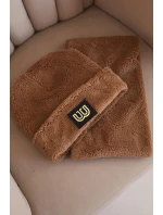 Dámská polarová souprava čepice a nákrčník s ozdobnou nášivkou camelový Dámská polarová souprava čepice a nákrčník s ozdobnou nášivkou camelový