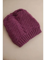 Dámská zimní čepice s klasickým žebrovaným pletením K439 tmavě fialová