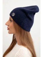 Dámská klasická čepice z alpaky s dekoračním plíškem granátová