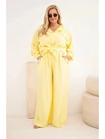 Dámský komplet Plus Size s košilí a širokými kalhotami žlutý Dámský komplet Plus Size s košilí a širokými kalhotami žlutý