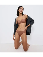 Triumph Signature Sheer – neviditelná podprsenka s kosticemi a odnímatelnými ramínky Triumph