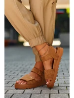 Dámské semišové sandály na platformě Big Star NN274705 Hnědé