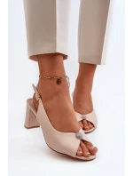 Elegantní sandály na vysokém podpatku se zdobením, béžová Trasea