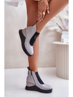 Lakované Kotníkové Boty Na Klínu Zateplené Šedé Vinceza 66703