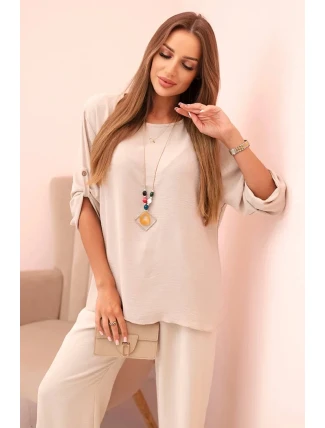 Dámský komplet s halenkou s náhrdelníkem a širokými nohavicemi béžový
