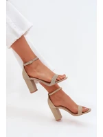 Lesklé sandály na podpatku Kavina – zlaté