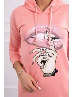 Šaty s delšími zády a barevným meruňkovým potiskem Šaty s delšími zády a barevným meruňkovým potiskem