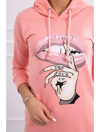 Šaty s delšími zády a barevným meruňkovým potiskem Šaty s delšími zády a barevným meruňkovým potiskem