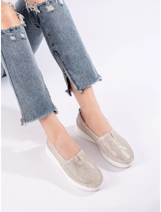 Pohodlné dámské zlaté polobotky bez podpatku Pohodlné dámské zlaté polobotky bez podpatku