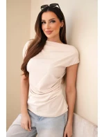 Dámská žebrovaná halenka z viskózy s vodopádovým výstřihem a nařasením béžová