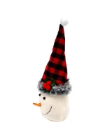 DEKORATIVNÍ SNĚHULÁK 20CM S ČERVENOČERNOU KOSTKOVANOU ČEPICÍ