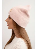 Dámská měkká čepice z alpaky s ozdobnou destičkou pudrově růžová