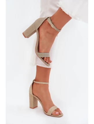 Sandály na podpatku  model 215643 Step in style