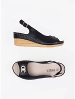 Originální dámské černé  sandály na klínku