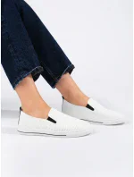 Pěkné bílé  tenisky dámské bez podpatku