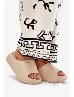 Dámské pěnové pantofle na platformě Big Star – béžové Dámské pěnové pantofle na platformě Big Star – béžové