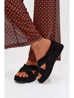 Dámské pantofle na platformě z eko semiše černé Calorine