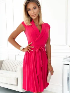 WENDY - Dámské plisované šaty v malinové barvě s přeloženým obálkovým výstřihem 385-2