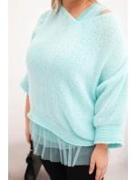 Dámská souprava svetr s výstřihem do V a viskózová blůza s krajkovým lemem mátová