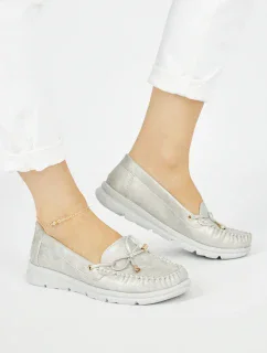 Pěkné mokasíny stříbrné dámské platforma
