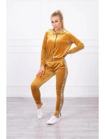 Velurová souprava s ozdobnými stuhami hořčicová